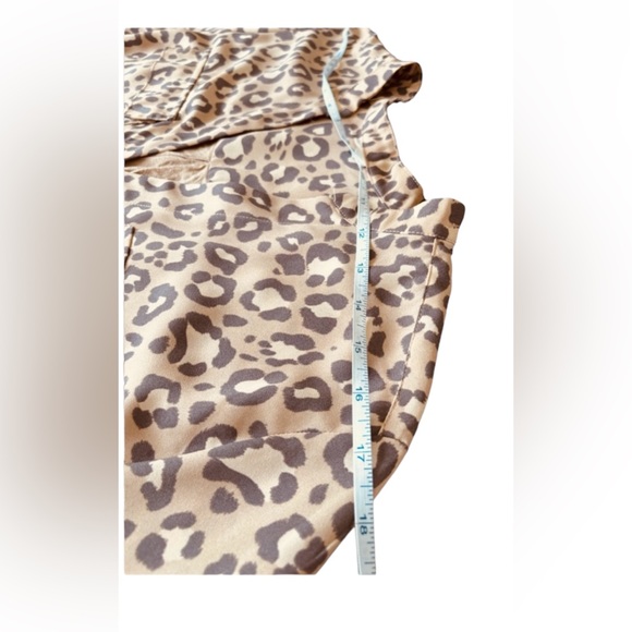 A New Day Beige and Gray Blouse - Picture 8 of 9